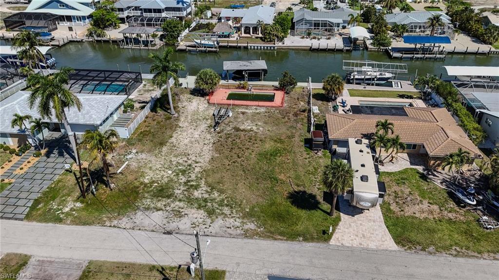 207 Ibis ST photo 20
