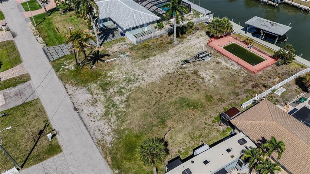 207 Ibis ST photo 21