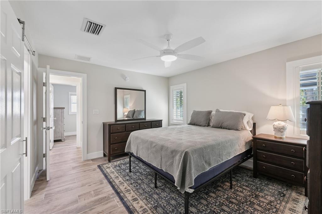 210 Hibiscus DR photo 17