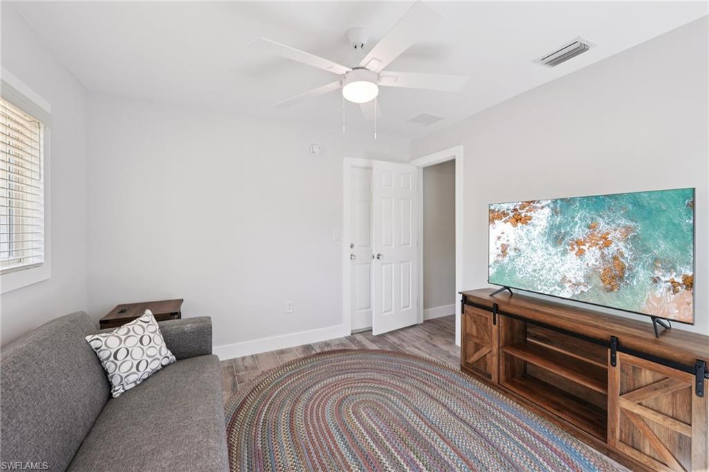 210 Hibiscus DR photo 28
