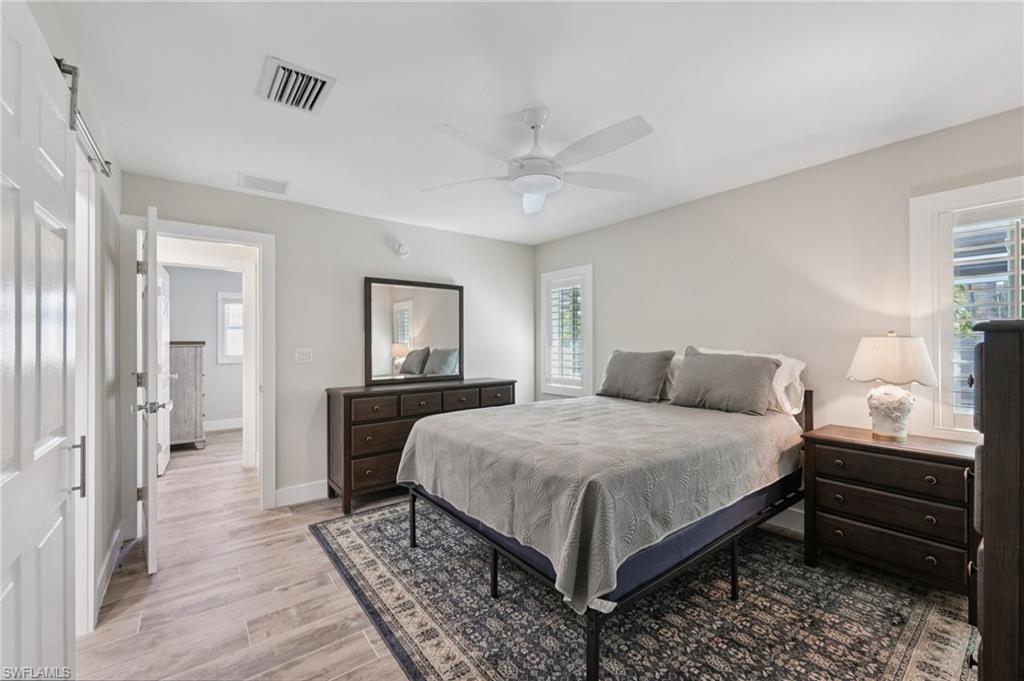 210 Hibiscus DR photo 18