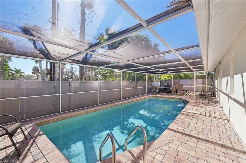 210 Hibiscus DR photo 29