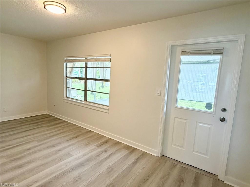 Den/ Flex Room
