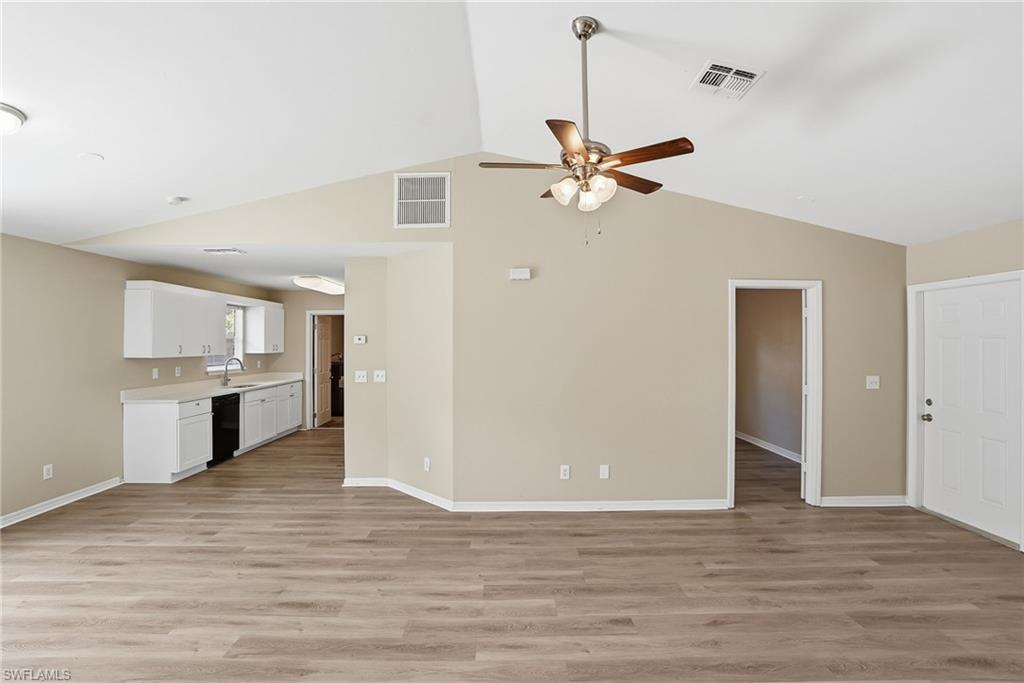 26311 Coventry LN 313 photo 12