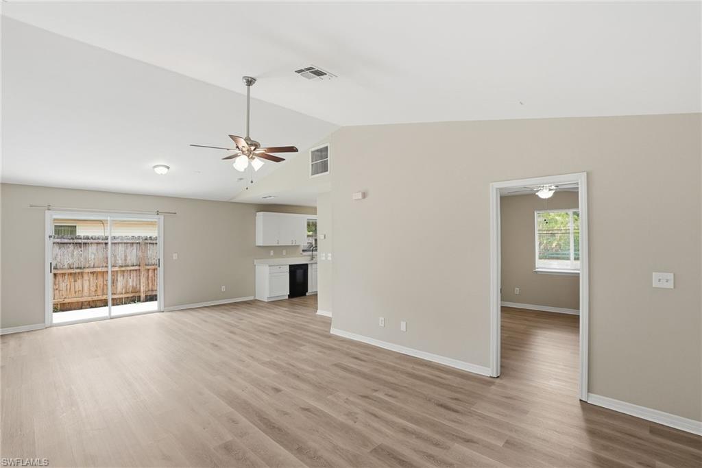 26311 Coventry LN 313 photo 11