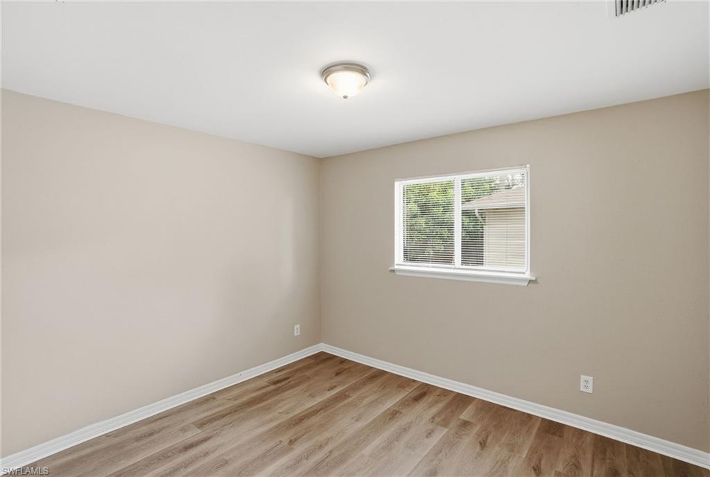 26311 Coventry LN 313 photo 21