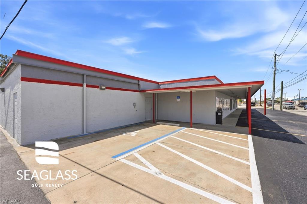 2730 Fowler ST photo 8