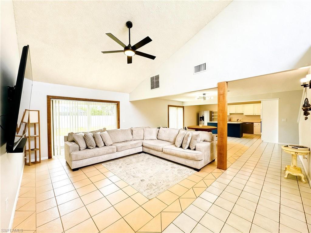 429 SW 44th ST photo 8