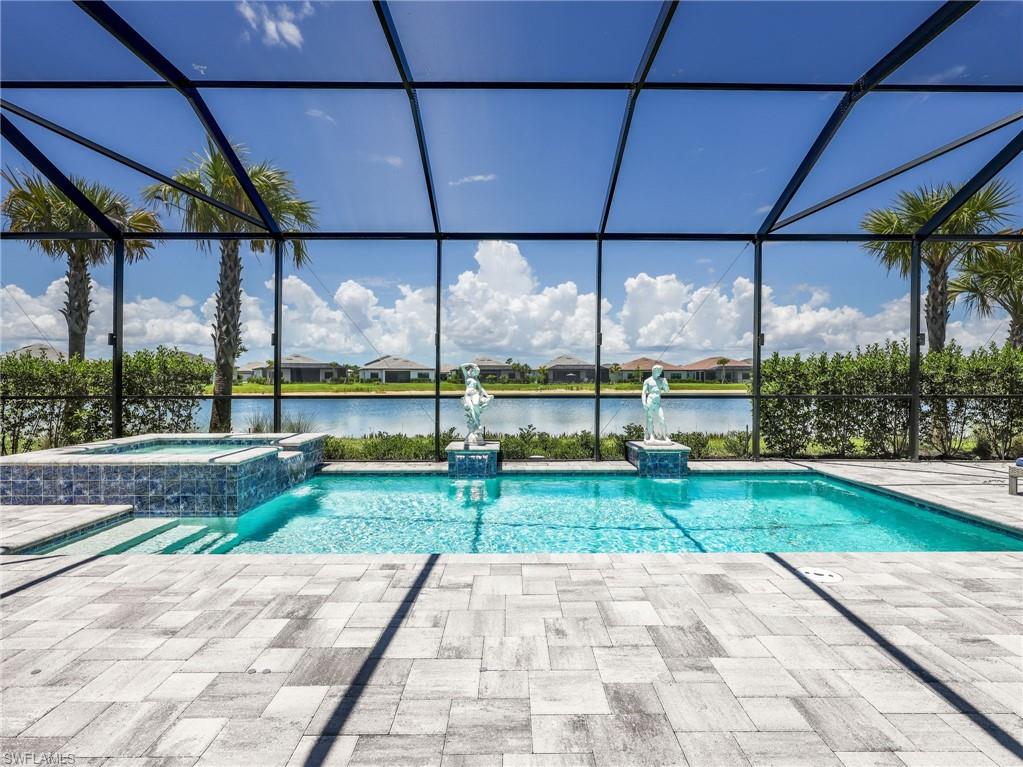 21064 Hallandale DR