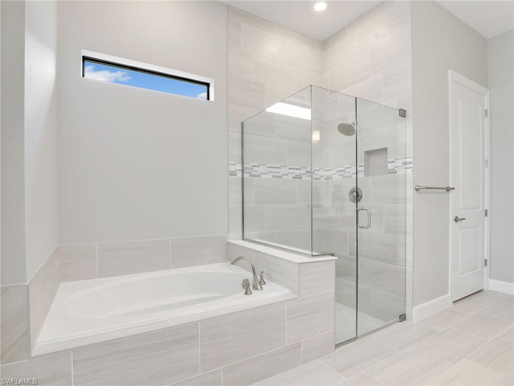 21064 Hallandale DR photo 14