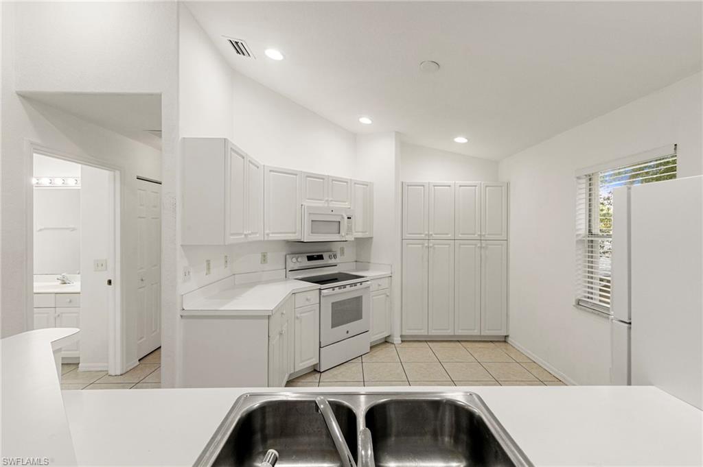 12340 Notting Hill LN 23 photo 8