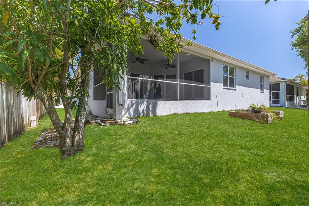 7930 Sandel Wood CIR W photo 11
