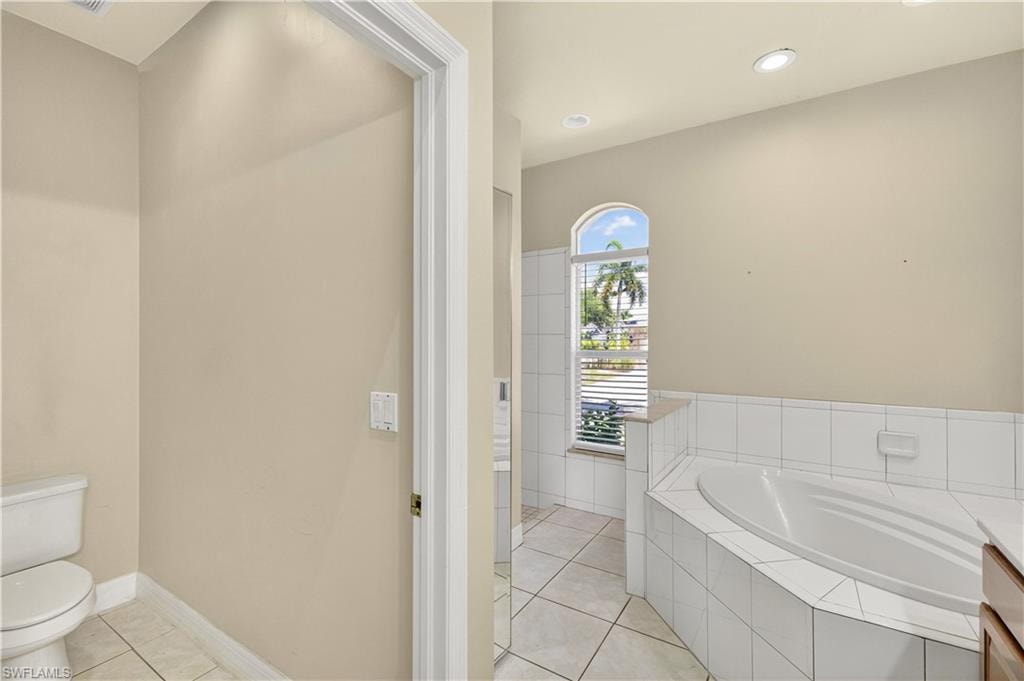 7930 Sandel Wood CIR W photo 21