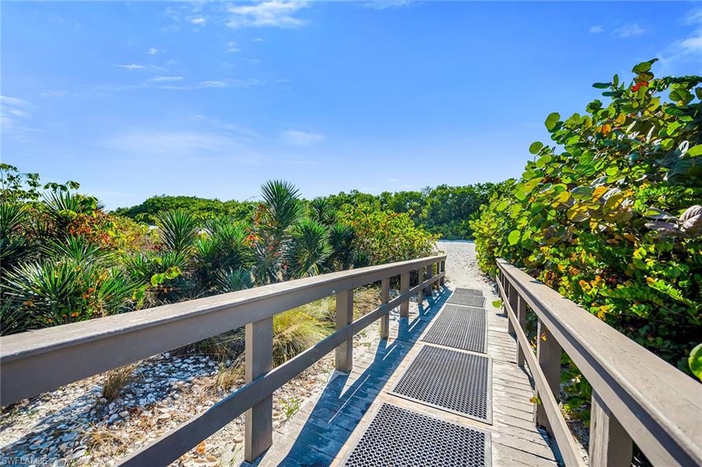 440 Seaview CT 1201 photo 30