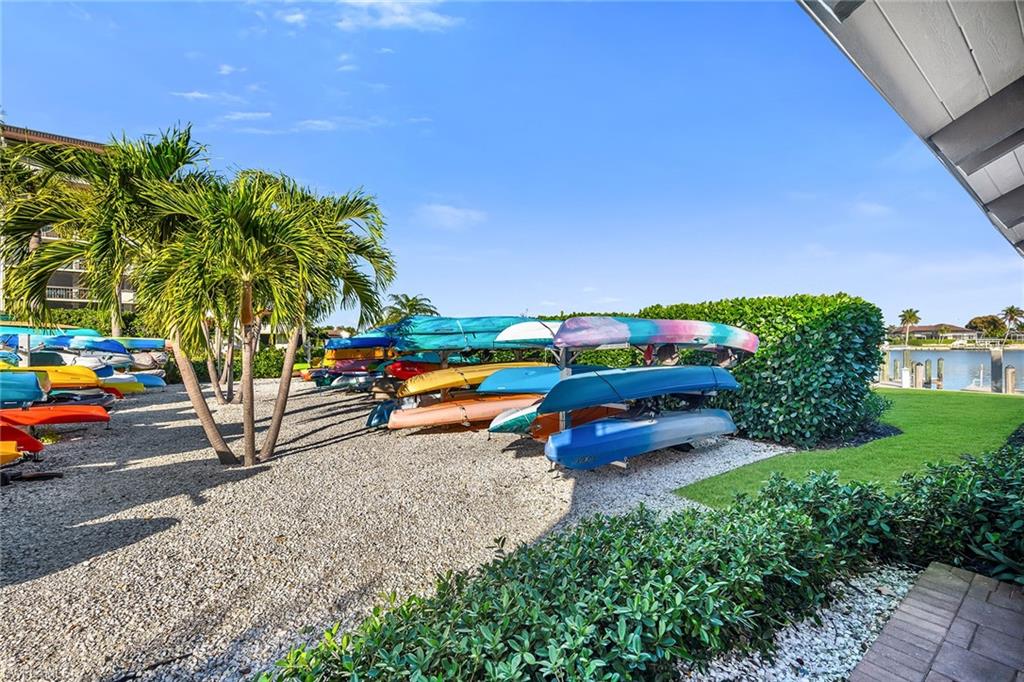 440 Seaview CT 1201 photo 41