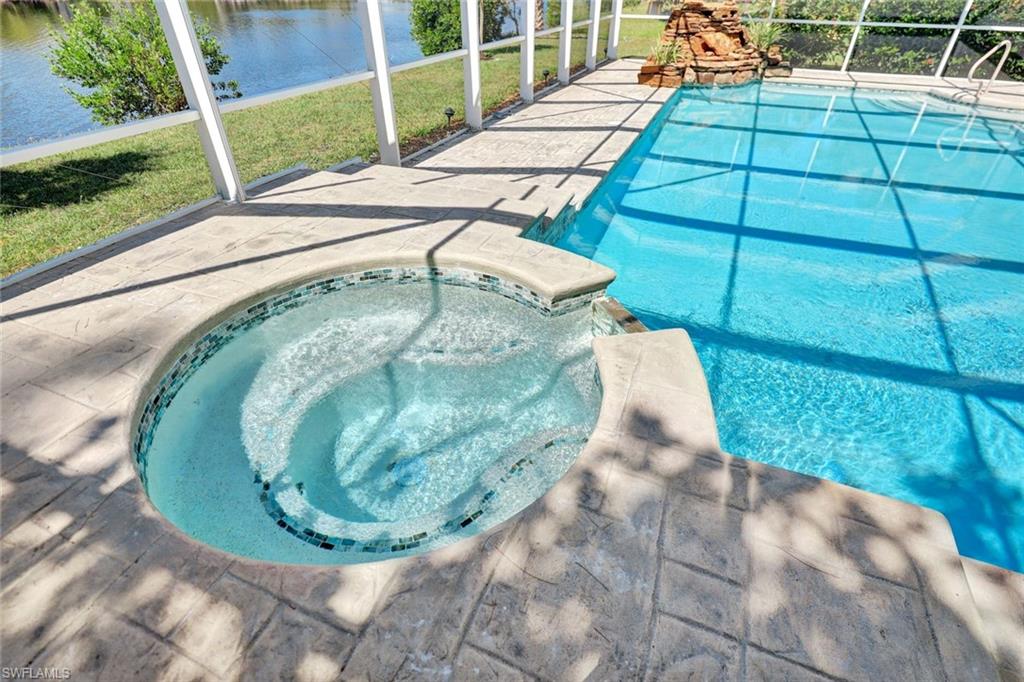 9007 Mockingbird DR photo 11