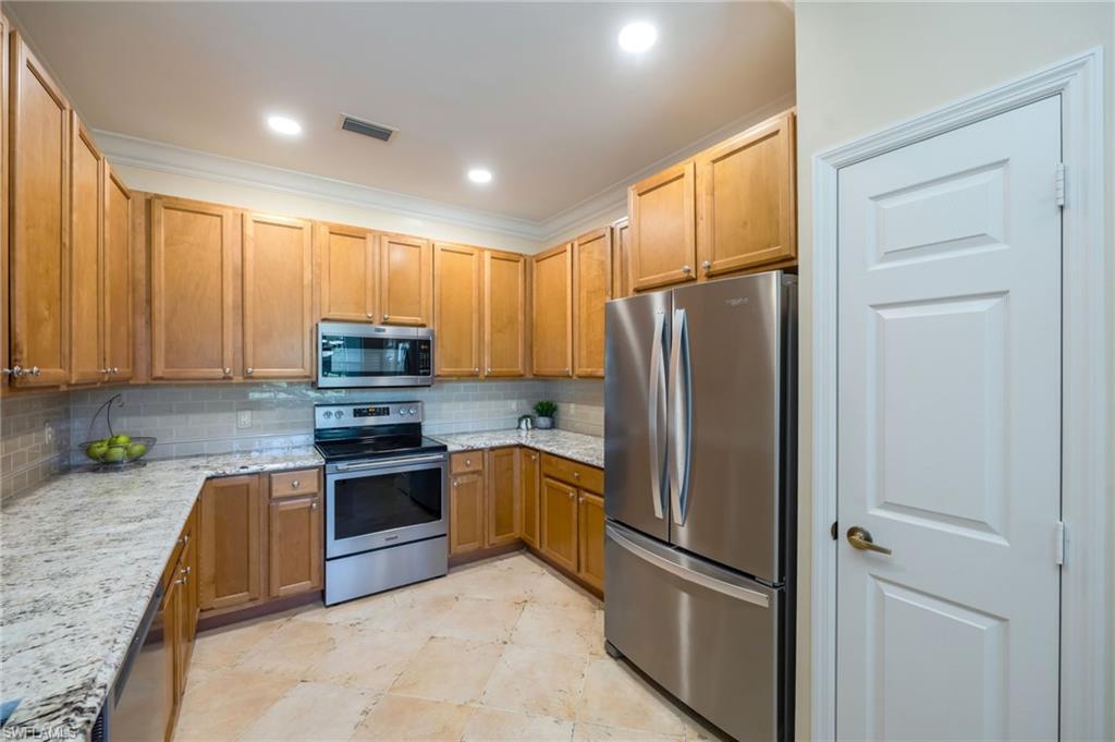 12199 Toscana WAY 102 photo 8