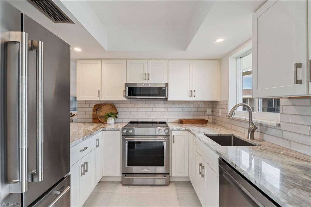 185 Palm DR 18L photo 19