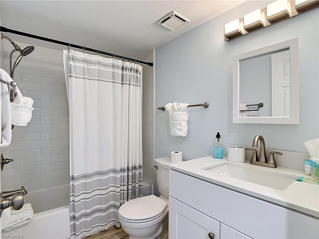 100 Estero BLVD 531 photo 36