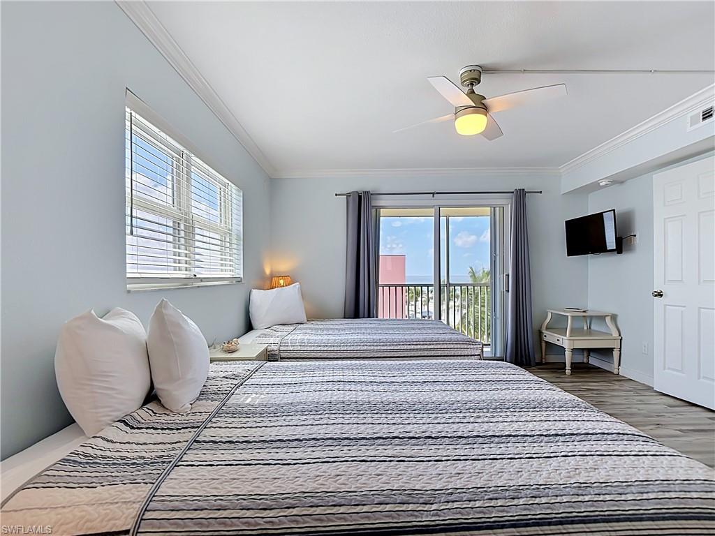 100 Estero BLVD 531 photo 33