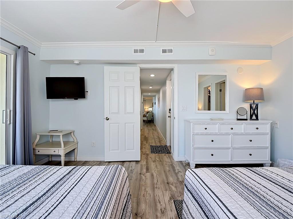 100 Estero BLVD 531 photo 35