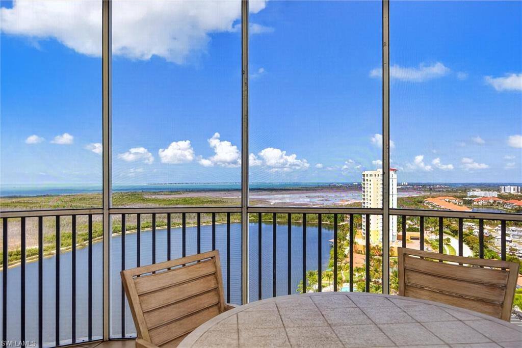 Lanai_no. 2_looking_W_to_Sanibel