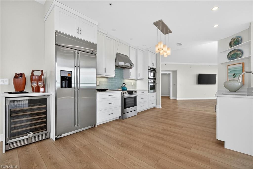 SS_appliances_and_wine_cooler