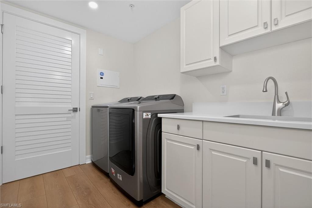 Laundry_rm_wsink_and_storage
