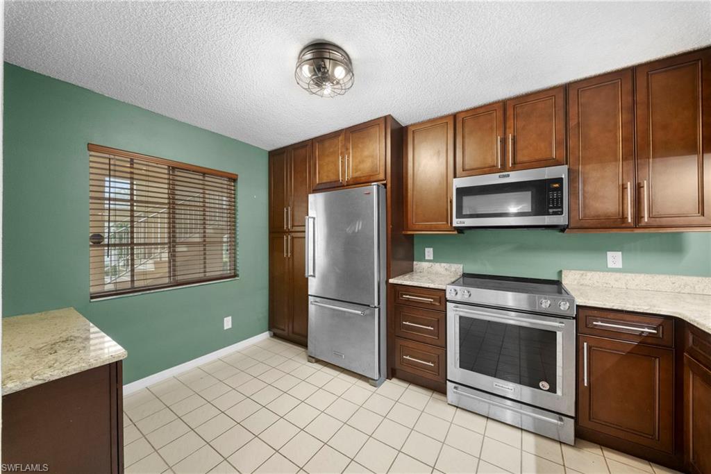 7761 Jewel LN 102 photo 13
