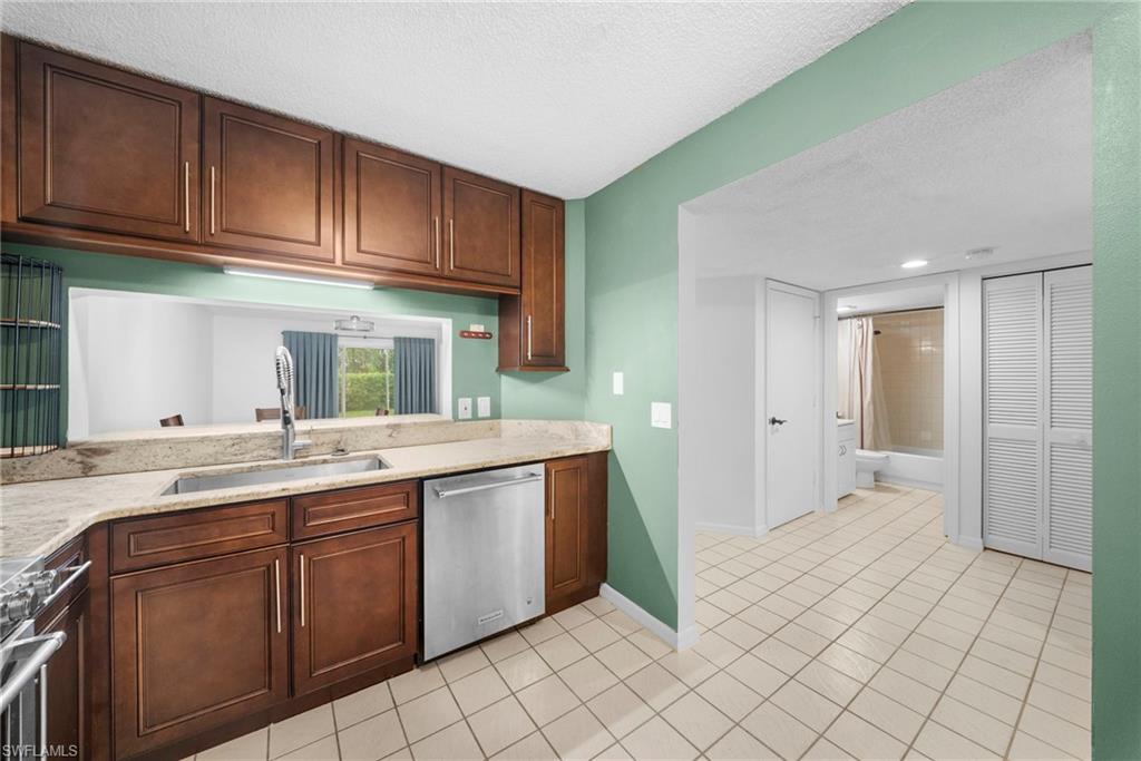 7761 Jewel LN 102 photo 16
