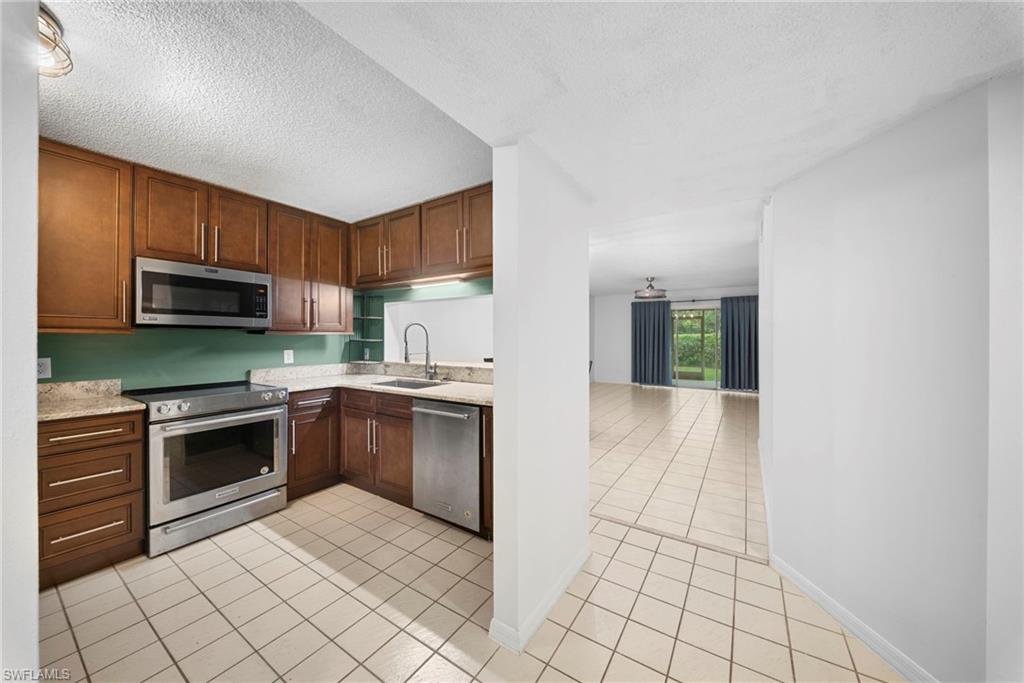 7761 Jewel LN 102 photo 11