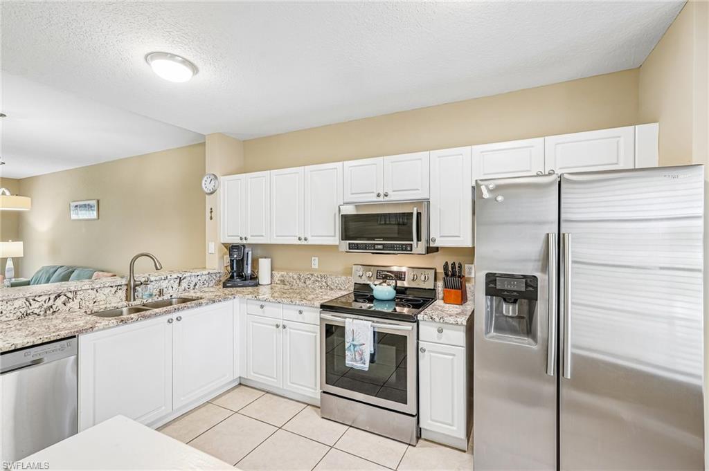 9185 Celeste DR 1-103 photo 10