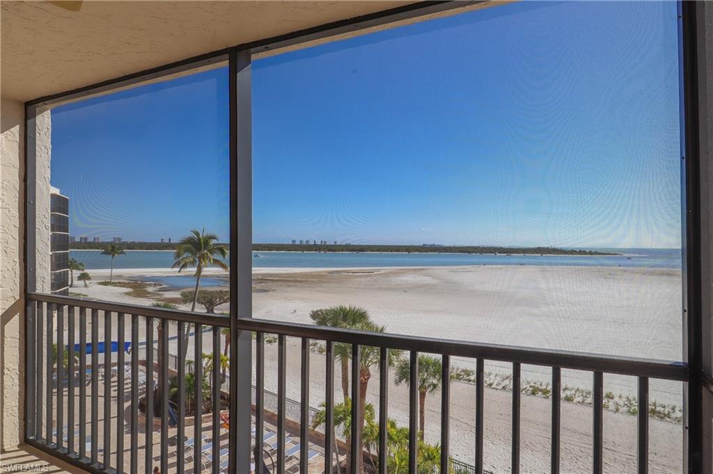 8350 Estero BLVD 423