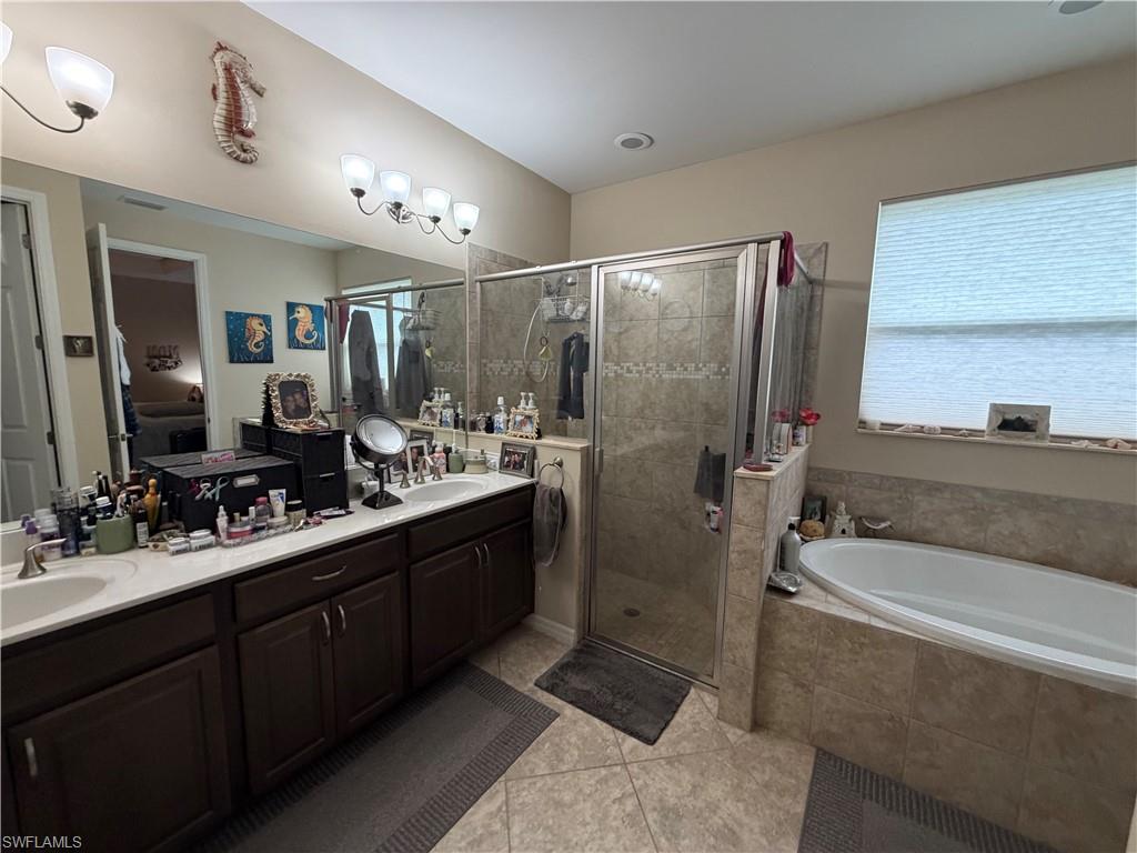 3115 Amadora CIR photo 17