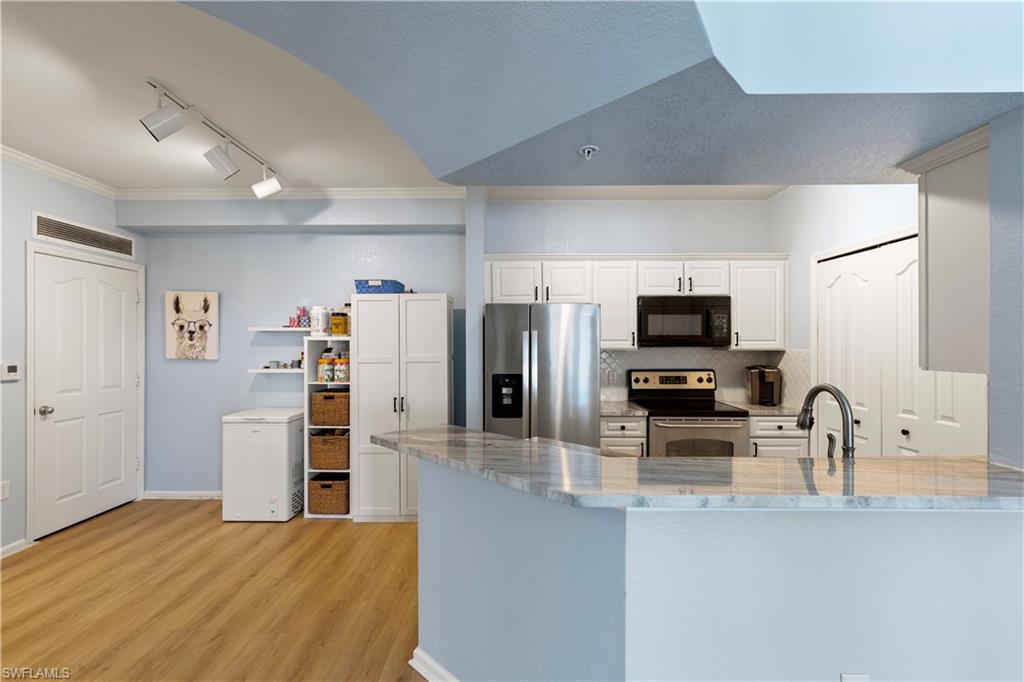 12920 Positano CIR 306
