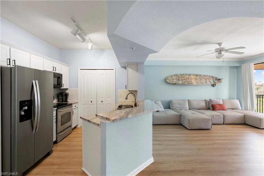12920 Positano CIR 306 photo 9