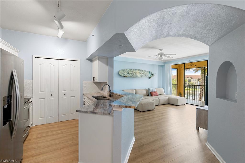 12920 Positano CIR 306 photo 8