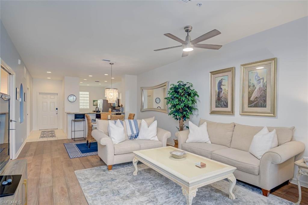 8223 Parkstone PL 102 photo 6