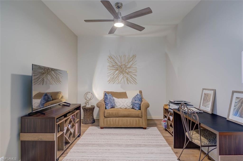 8223 Parkstone PL 102 photo 16