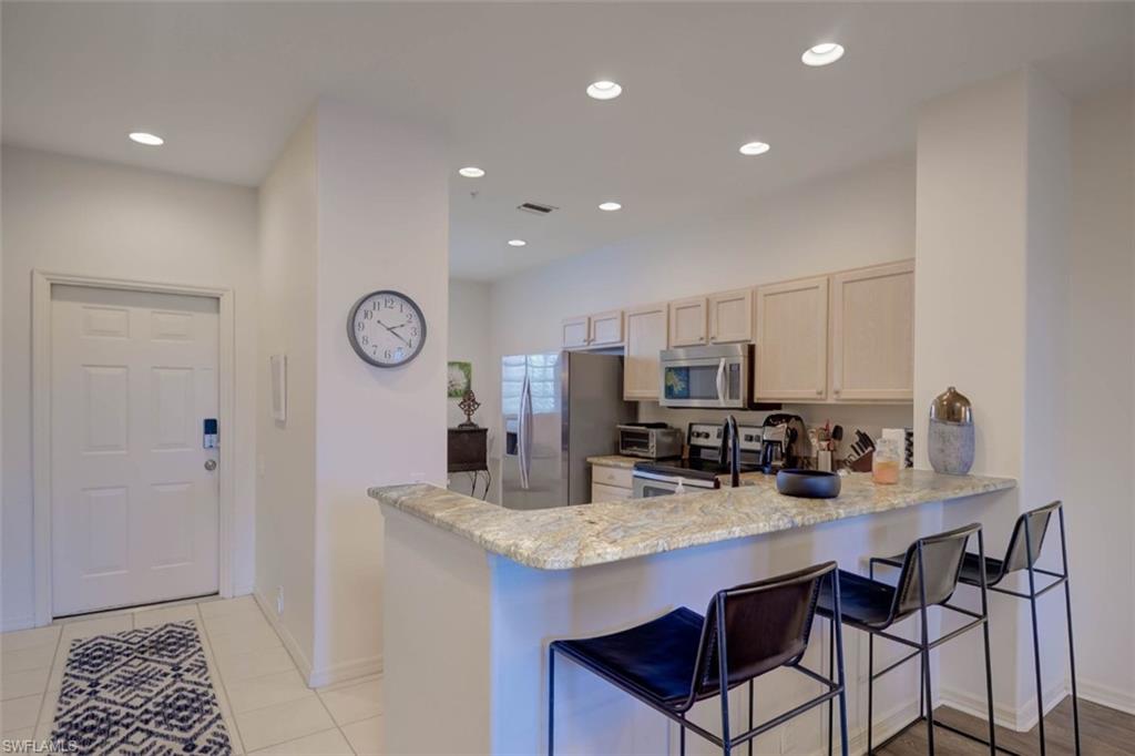 8223 Parkstone PL 102 photo 11