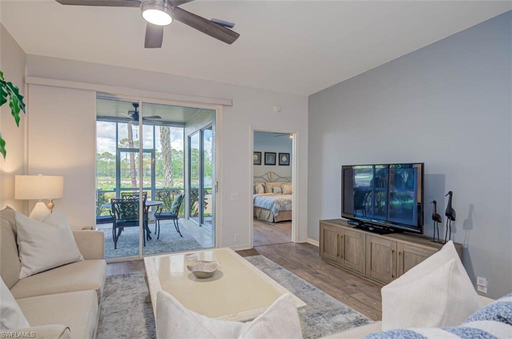8223 Parkstone PL 102 photo 8