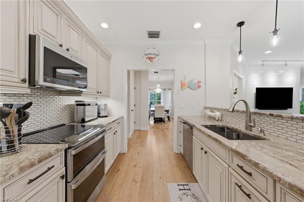 5070 Tamarind Ridge DR photo 26