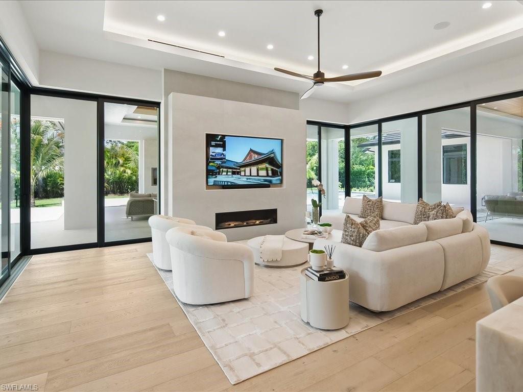 500 Ridge DR photo 20