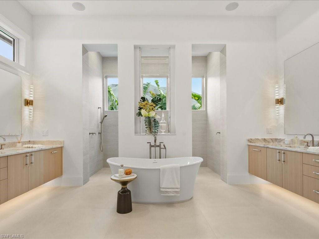 500 Ridge DR photo 30