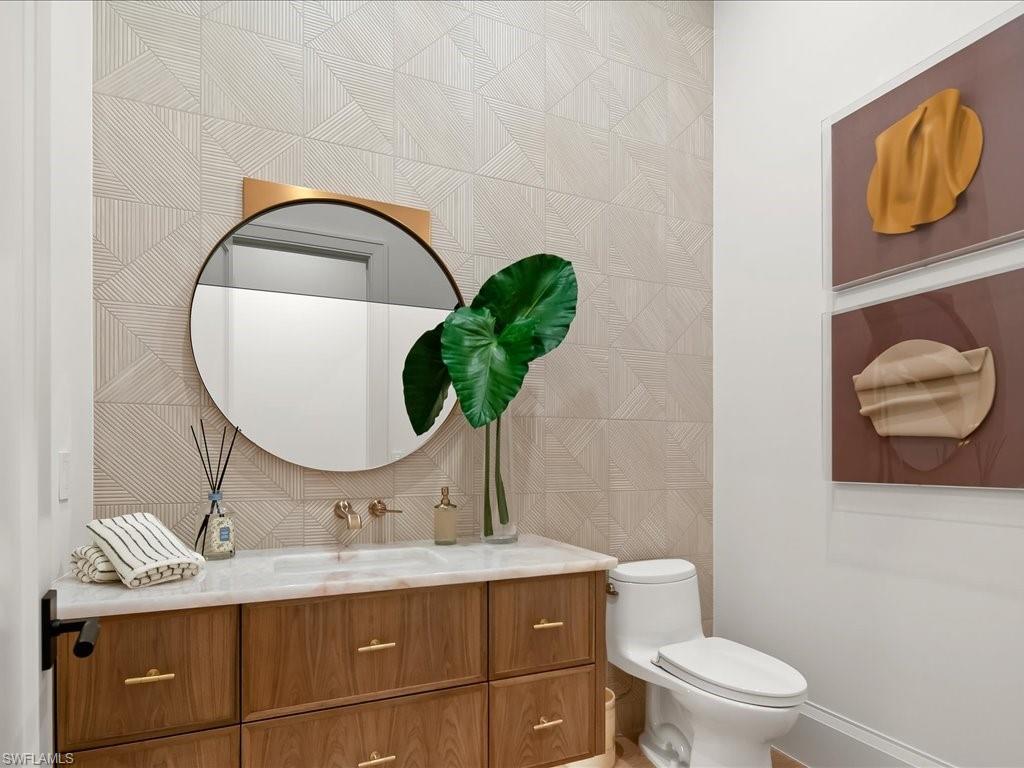 500 Ridge DR photo 34