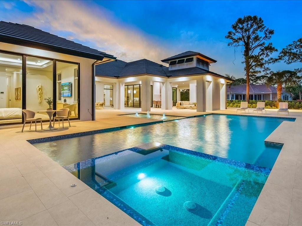 500 Ridge DR