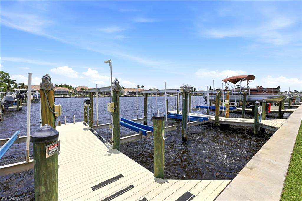 Boat Slip & Boat Lift
