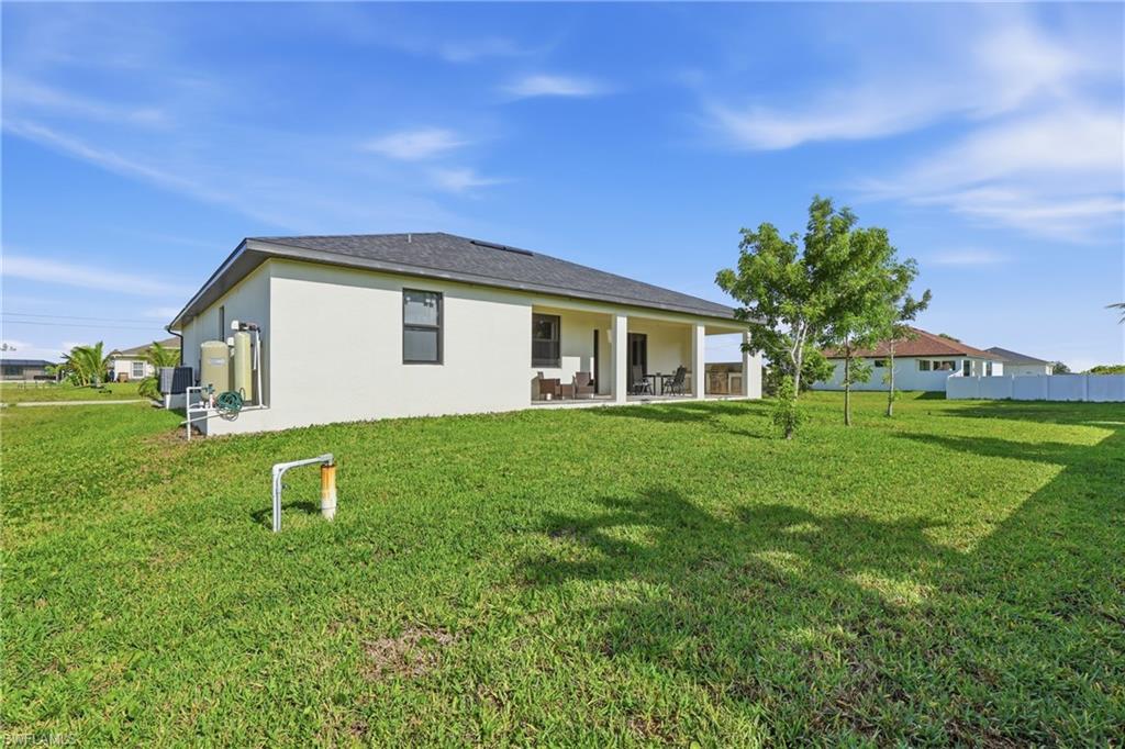1813 NW 37th PL photo 32