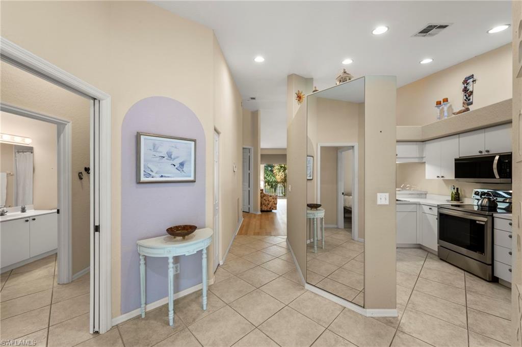 1240 Sarah Jean CIR M205