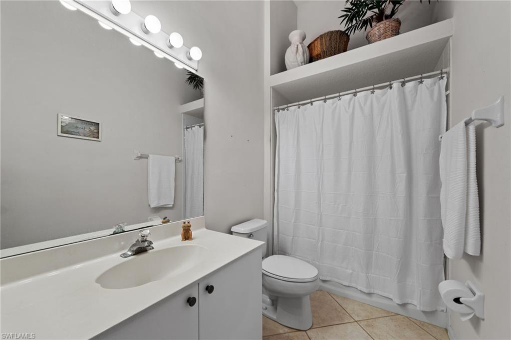 1240 Sarah Jean CIR M205 photo 18